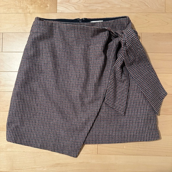 Aritzia Wilfred Wrap-Front Plaid Skirt - Picture 2 of 4